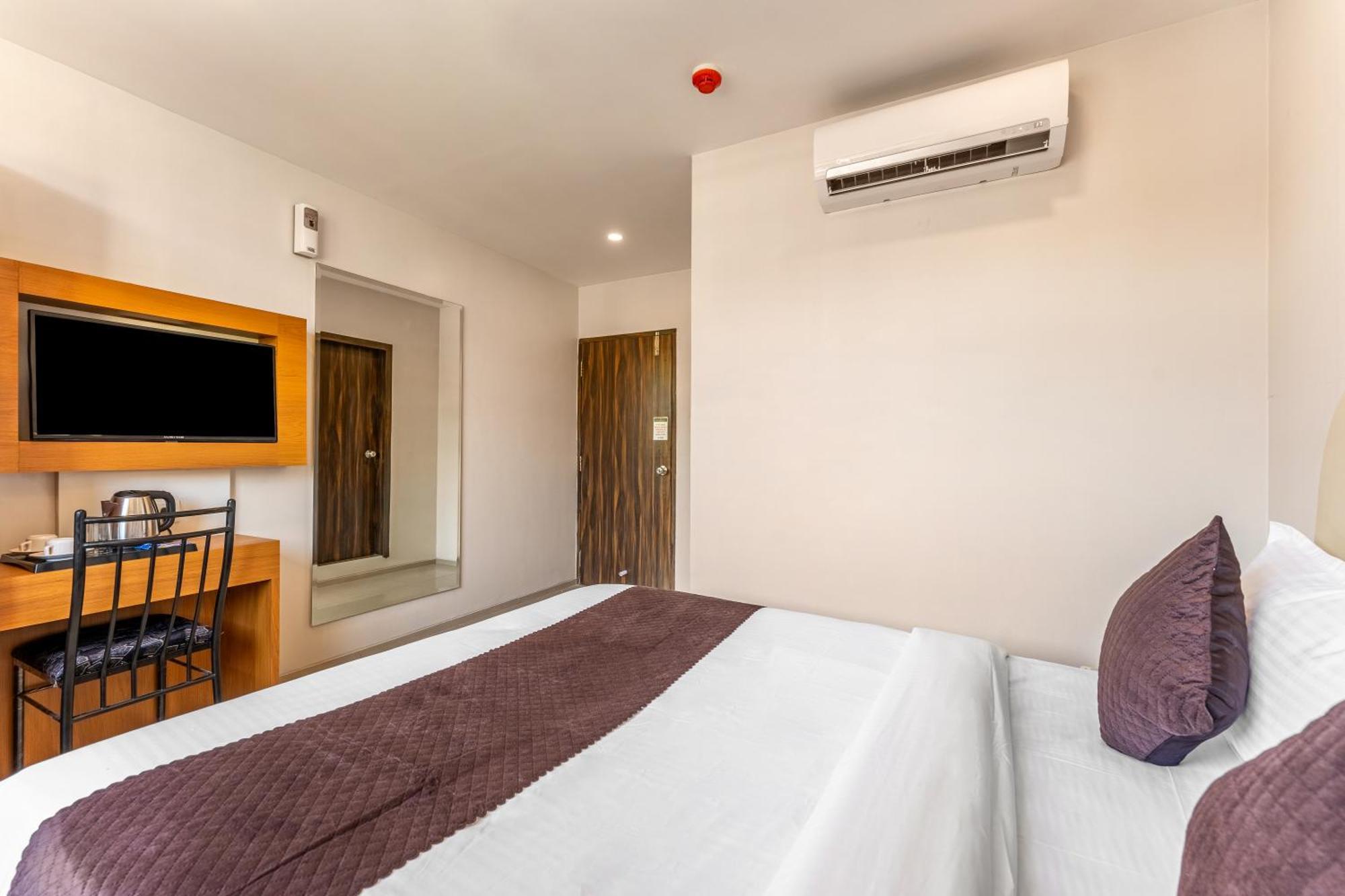 Metropolis Business Hotel 帕纳吉 外观 照片