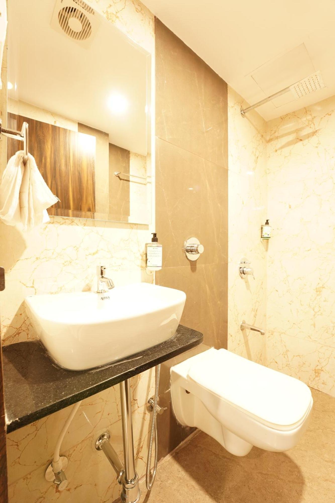 Metropolis Business Hotel 帕纳吉 外观 照片