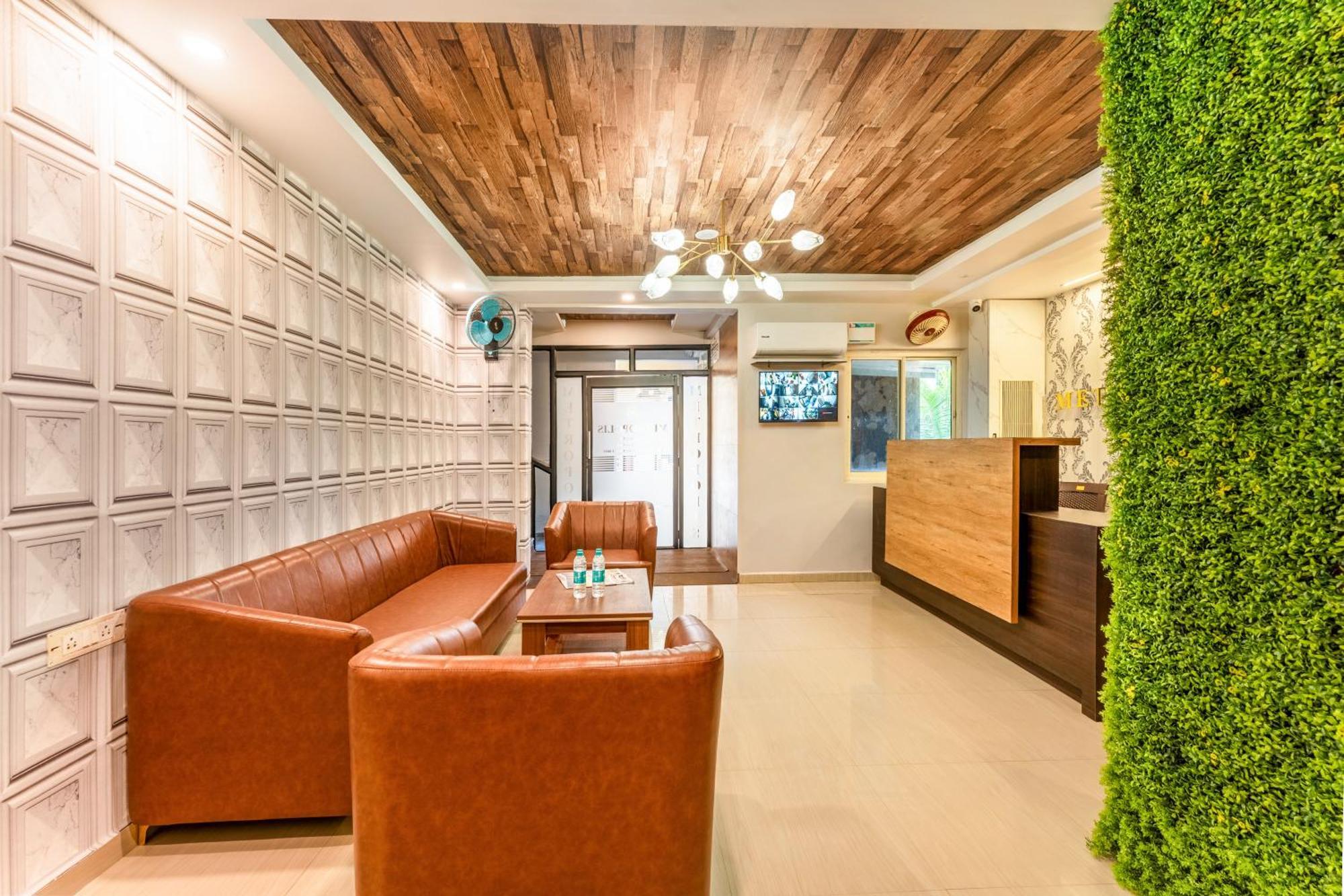 Metropolis Business Hotel 帕纳吉 外观 照片