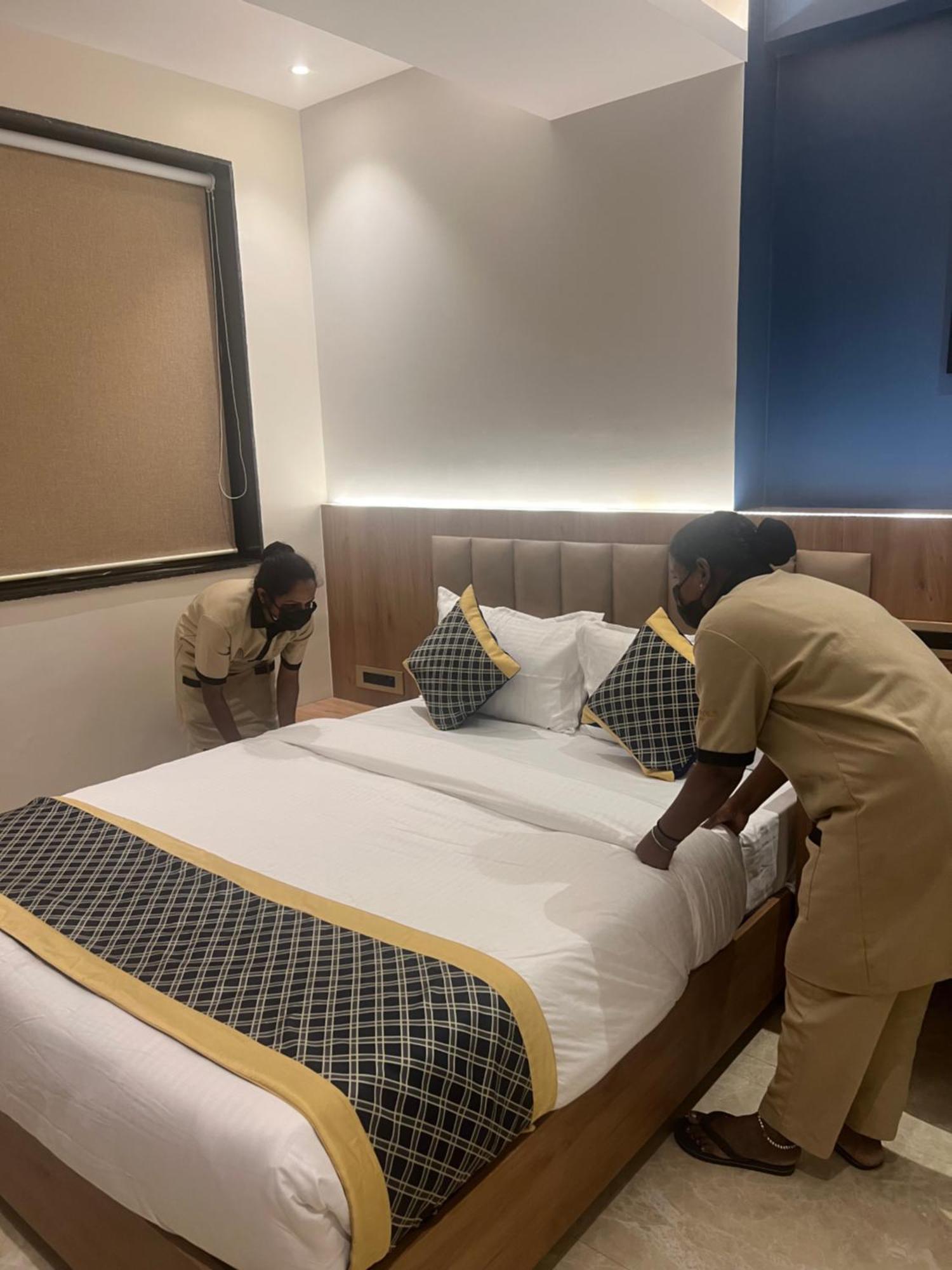 Metropolis Business Hotel 帕纳吉 外观 照片